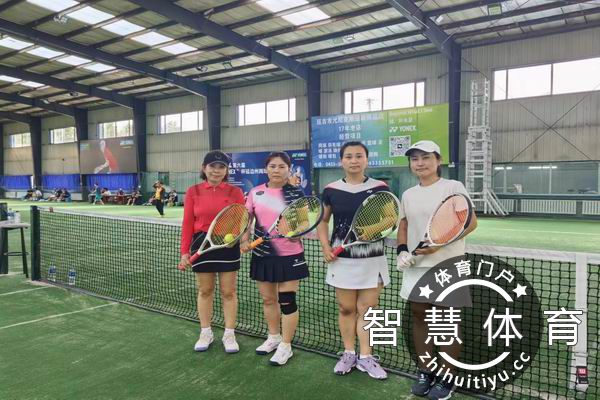 6、女双组运动员赛前合影02.jpg